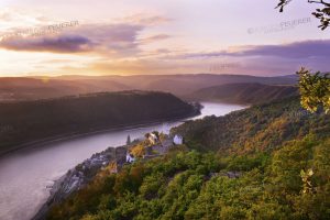 Panoramic view of the Rhine with Castle Sterrenberg and Liebenstein Castle at Sunset, both togehter called Feindliche Brueder